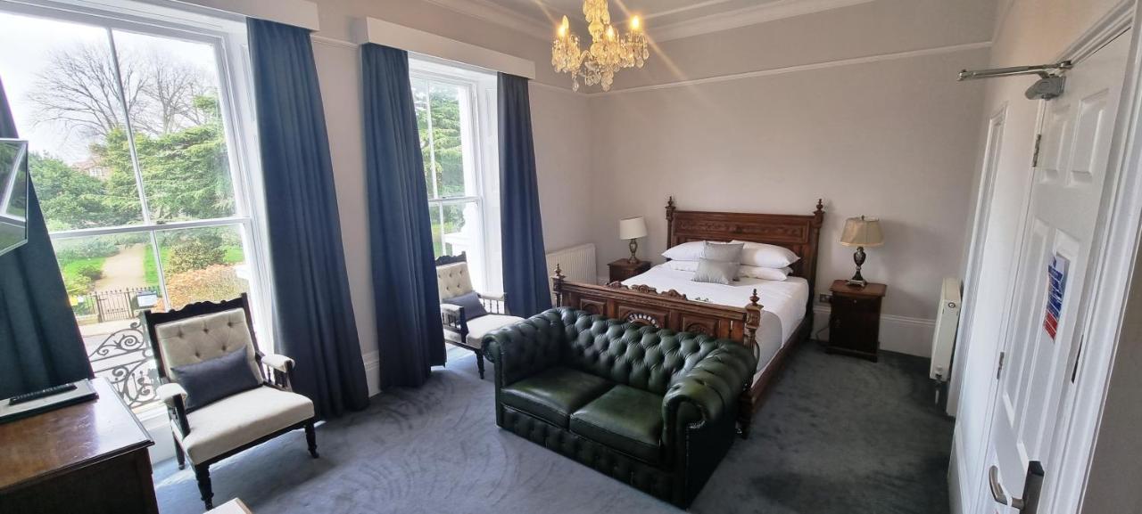 Anglesey Hotel Gosport Exterior photo