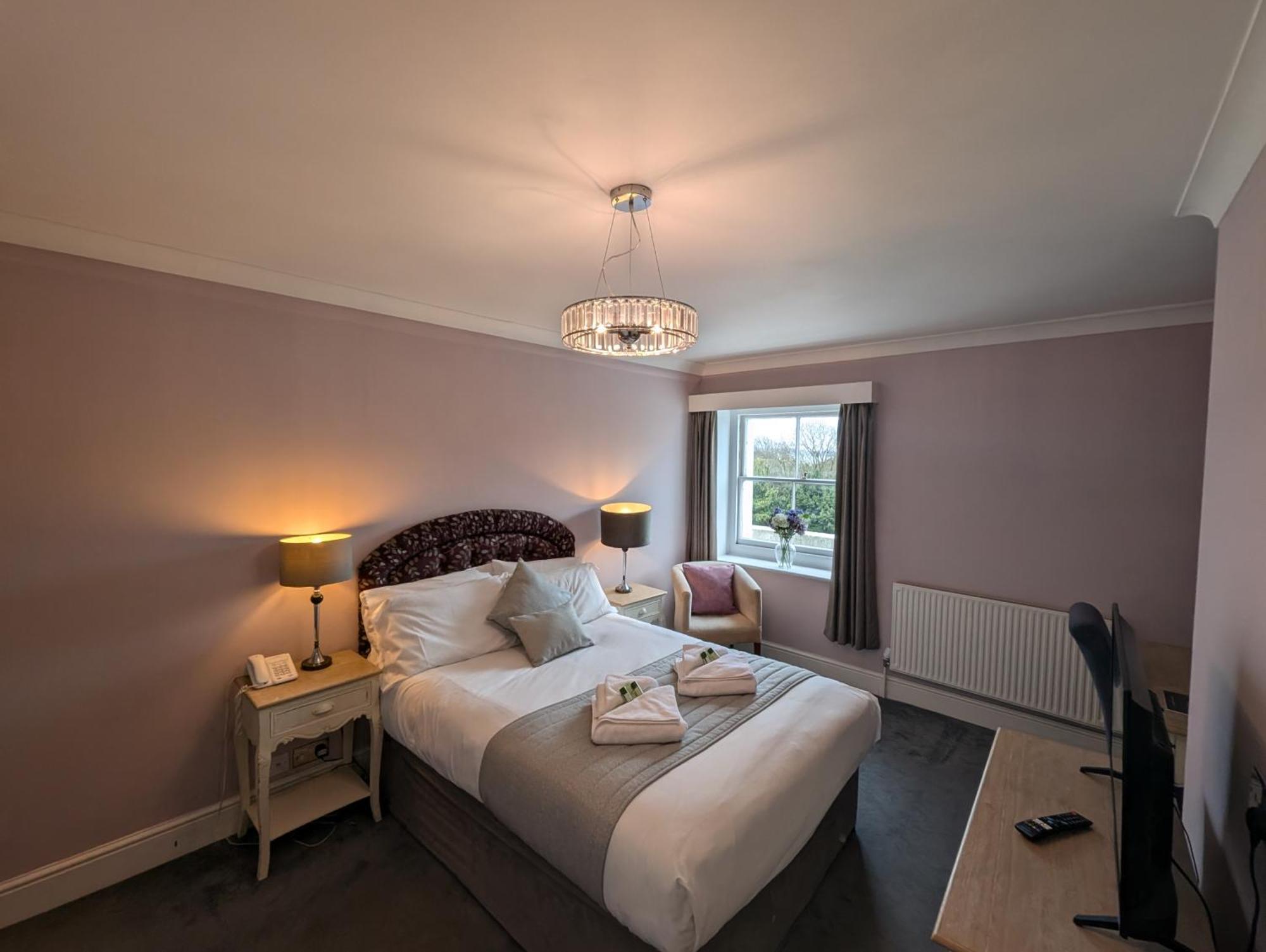 Anglesey Hotel Gosport Exterior photo